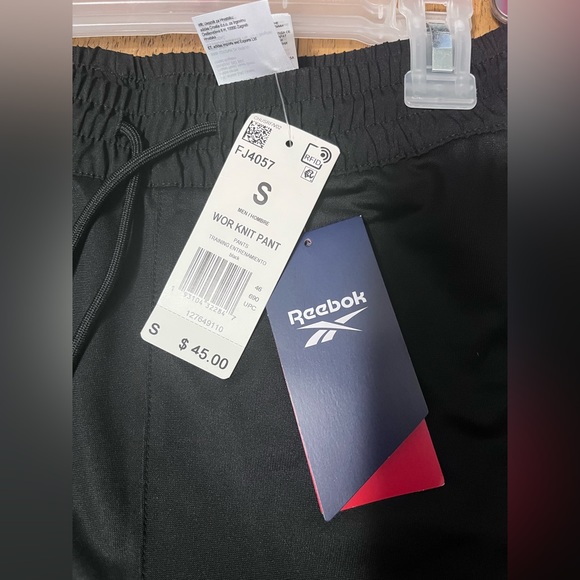 NWT small Reebok pants - Picture 2 of 4